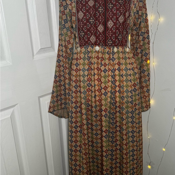 Vintage Geometric Patterned Dress - Picture 2 of 5